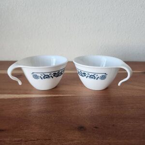Corelle by corning set of 2 cups vintage with handle old town blue onion cottage